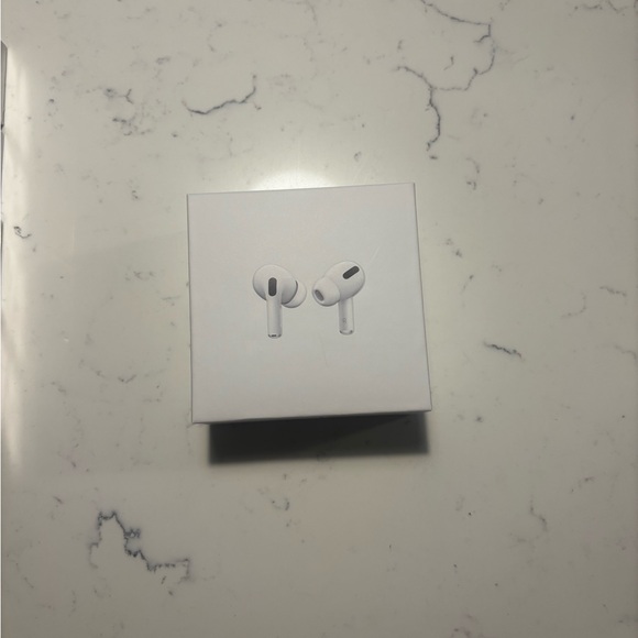 Apple AirPod pros brand new with all packaging - Picture 1 of 5
